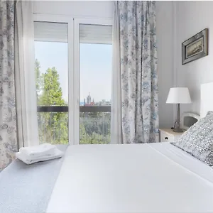 Apartamento Guell Gaudi, Barcelona