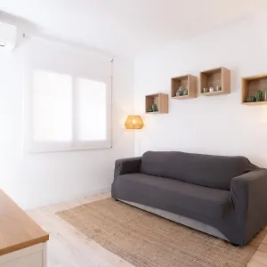 Apartamento Nuevo Con Encanto En Sagrada Familia, Barcelona